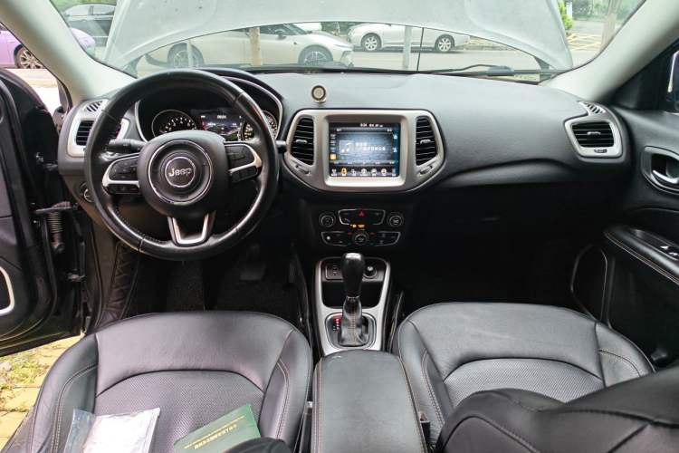 Used Jeep Compass 2017 200T Automatic Family Edition Center Console
