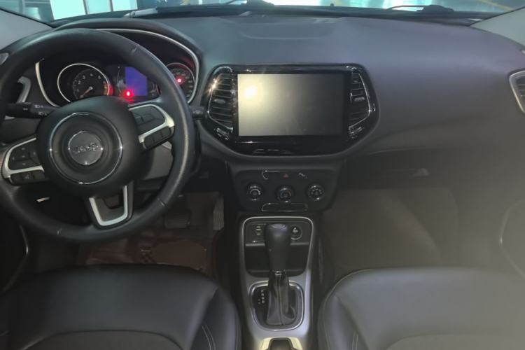 Used Jeep Compass 2017 200T Automatic Enjoyment Version Center Console