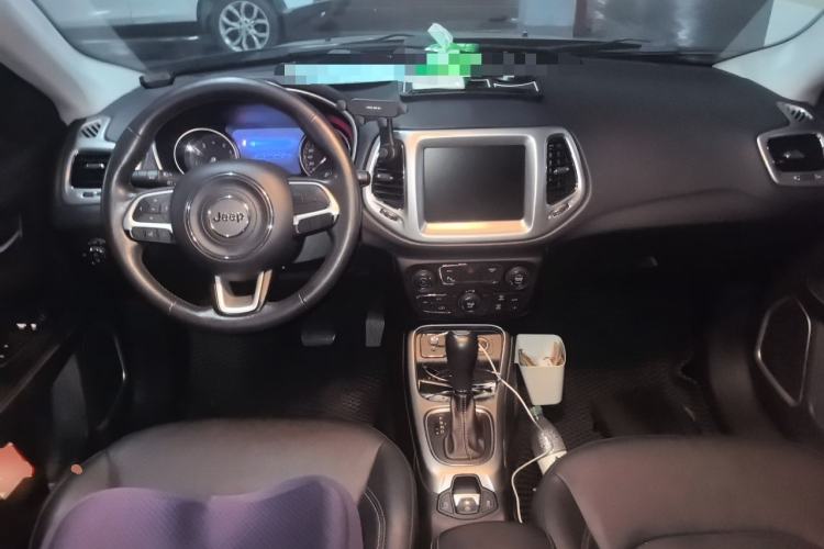 Used Jeep Compass 2017 200T Automatic Family Edition Center Console