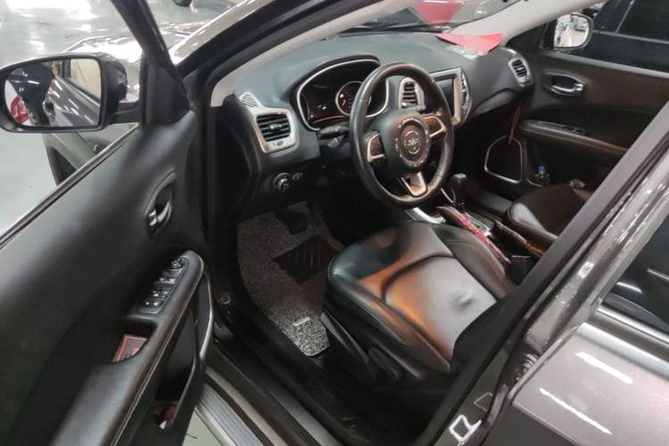 Used Jeep Compass 2017 200T Automatic Family Edition Driver Seat