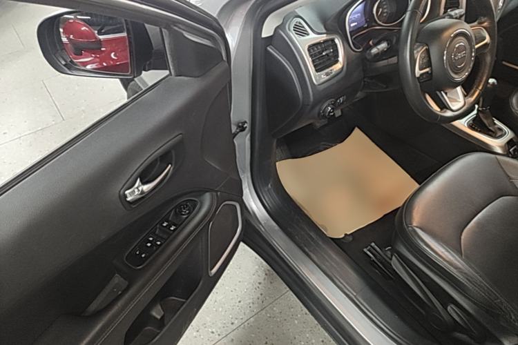 Used Jeep Compass 2017 200T Automatic Family Edition Driver Seat