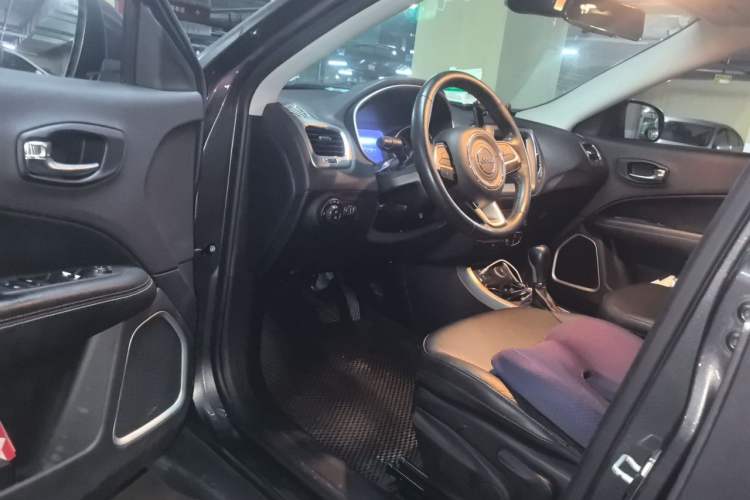 Used Jeep Compass 2017 200T Automatic Family Edition Driver Seat