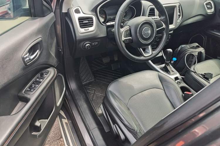 Used Jeep Compass 2017 200T Automatic Family Edition Driver Seat