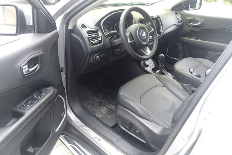 Used Jeep Compass 2017 200T Automatic Prestige Four-Wheel Drive Edition Driver Seat