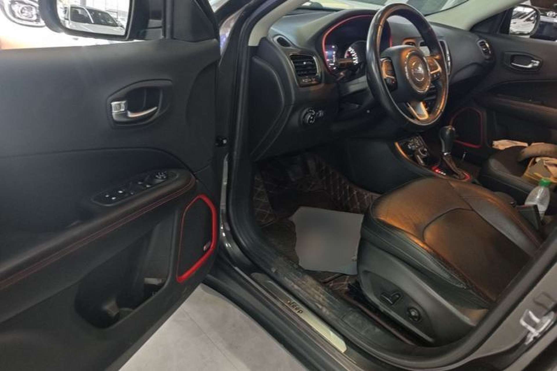 Used Jeep Compass 2017 200TS Automatic High-Performance All-Wheel Drive Edition Driver Seat