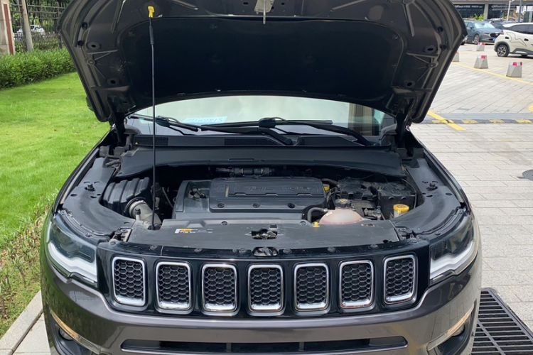 Used Jeep Compass 2017 200T Automatic Family Edition Engine Bay