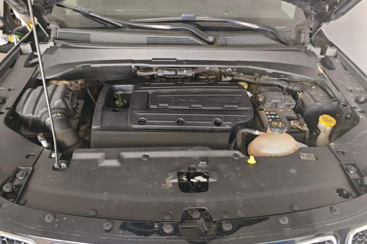 Used Jeep Compass 2017 200T Automatic Family Edition Engine Bay