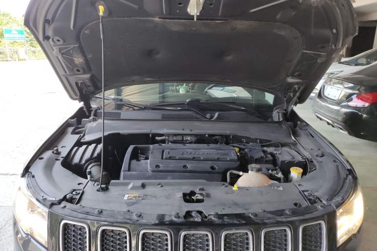 Used Jeep Compass 2017 200T Automatic Family Edition Engine Bay
