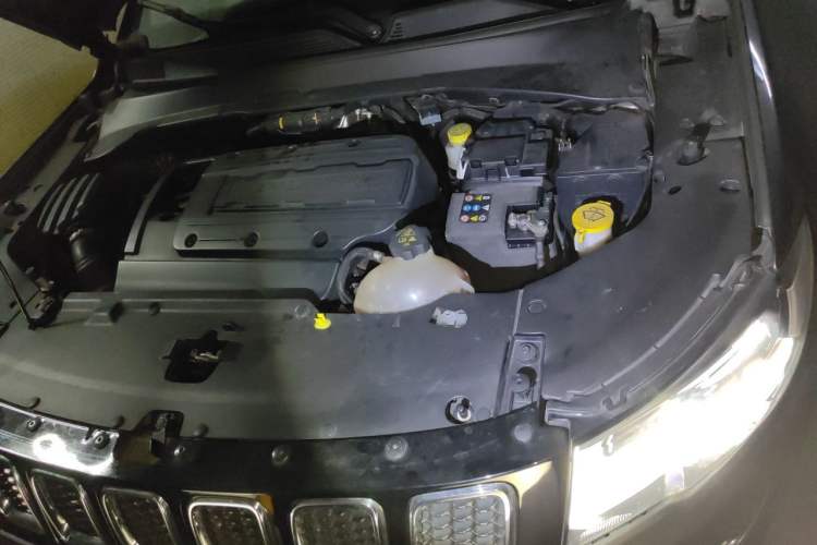 Used Jeep Compass 2017 200T Automatic Prestige Edition Engine Bay Left
