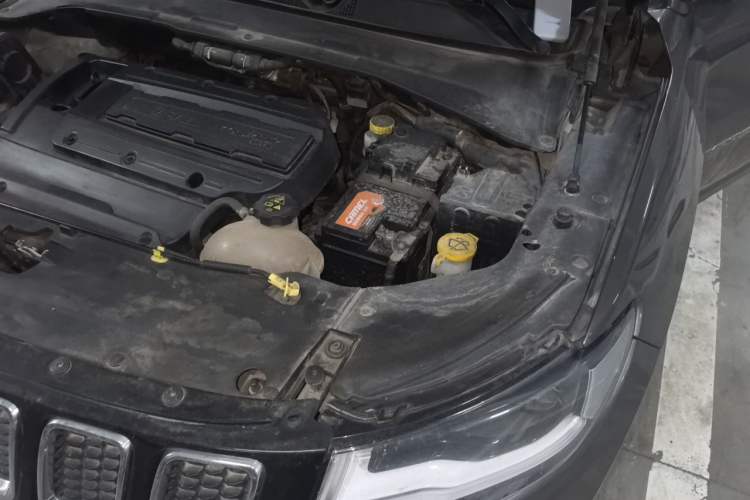 Used Jeep Compass 2017 200T Automatic Family Edition Engine Bay Left