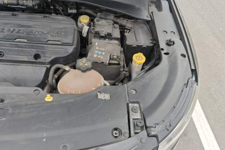 Used Jeep Compass 2017 200T Automatic Family Edition Engine Bay Left