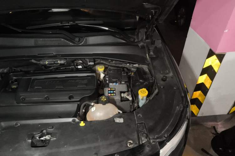 Used Jeep Compass 2017 200T Automatic Family Edition Engine Bay Left