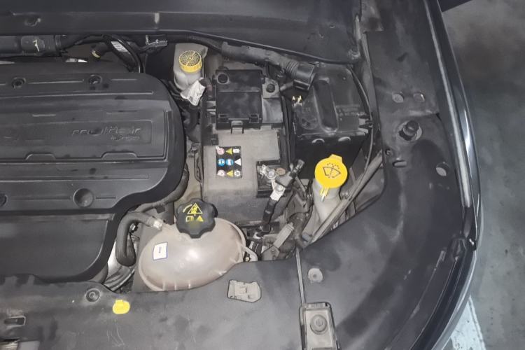 Used Jeep Compass 2017 200T Automatic Family Edition Engine Bay Left