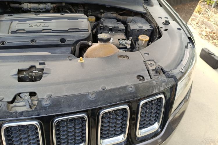 Used Jeep Compass 2017 200T Automatic Family Edition Engine Bay Left
