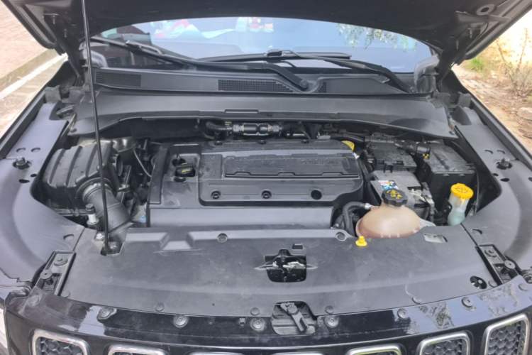 Used Jeep Compass 2017 200T Automatic Family Edition Engine Bay
