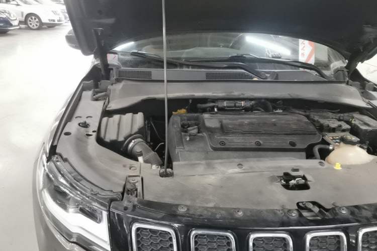 Used Jeep Compass 2017 200T Automatic Family Edition Engine Bay Right