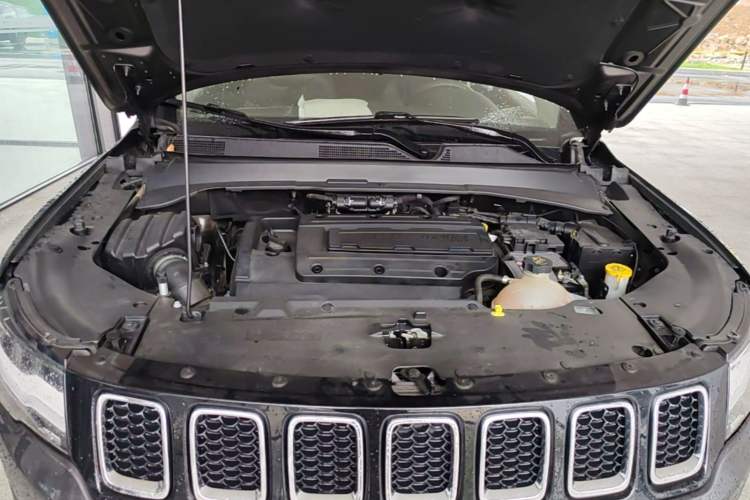 Used Jeep Compass 2017 200T Automatic Family Edition Engine Bay