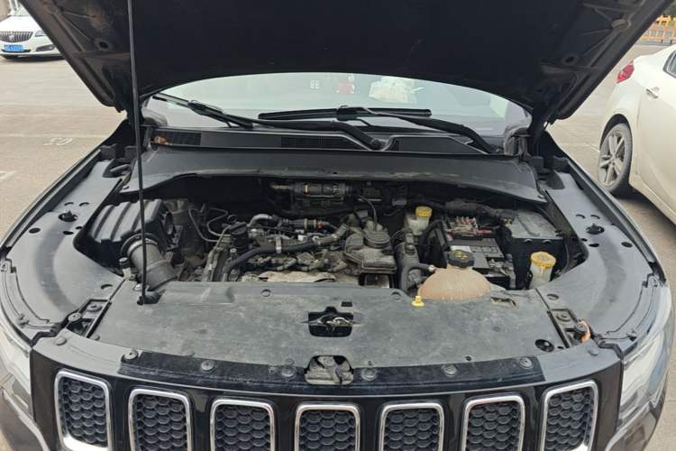 Used Jeep Compass 2017 200T Automatic Family Edition Engine Bay