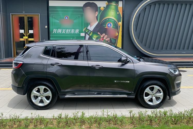 Used Jeep Compass 2017 200T Automatic Family Edition Exterior 1