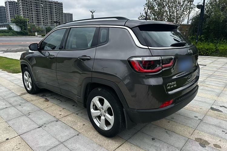 Used Jeep Compass 2017 200T Automatic Family Edition Exterior 2