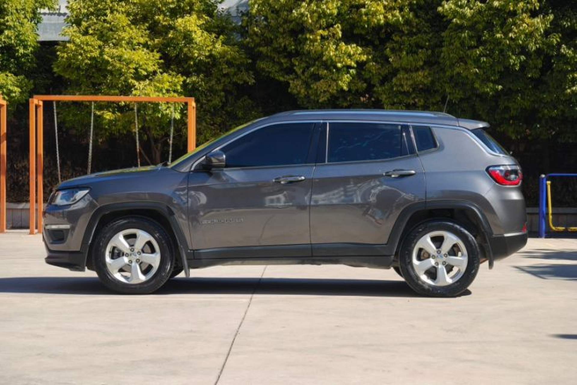 Used Jeep Compass 2017 200T Automatic Family Edition Exterior 2