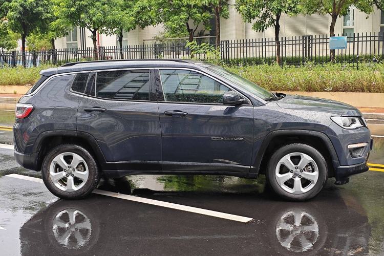 Used Jeep Compass 2017 200T Automatic Family Edition Exterior 8