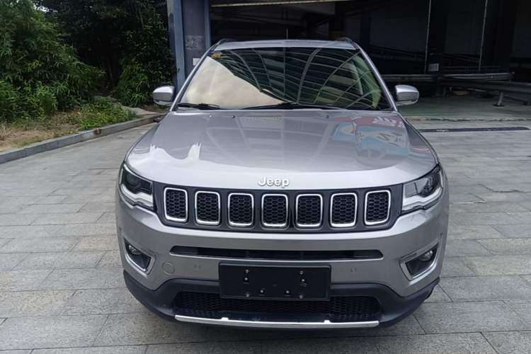 Used Jeep Compass 2017 200T Automatic Prestige Four-Wheel Drive Edition Front