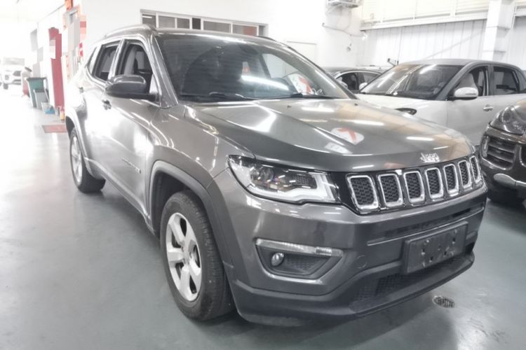 Used Jeep Compass 2017 200T Automatic Family Edition Front Right 45 Deg