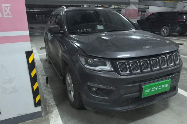 Used Jeep Compass 2017 200T Automatic Family Edition Front Right 45 Deg