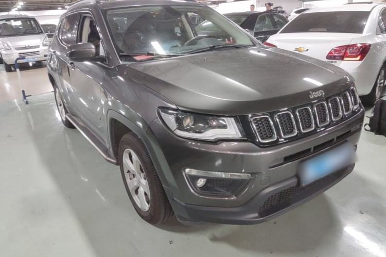 Used Jeep Compass 2017 200T Automatic Family Edition Front Right 45 Deg