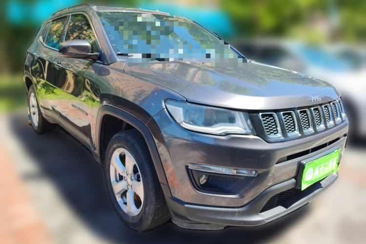 Used Jeep Compass 2017 200T Automatic Family Enjoyment Four-Wheel Drive Edition Front Right 45 Deg