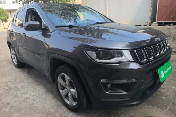 Used Jeep Compass 2017 200T Automatic Family Edition Front Right 45 Deg