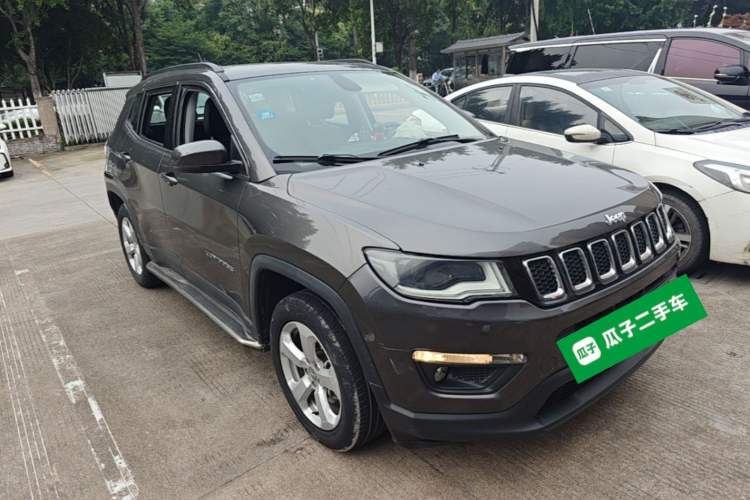 Used Jeep Compass 2017 200T Automatic Family Edition Front Right 45 Deg