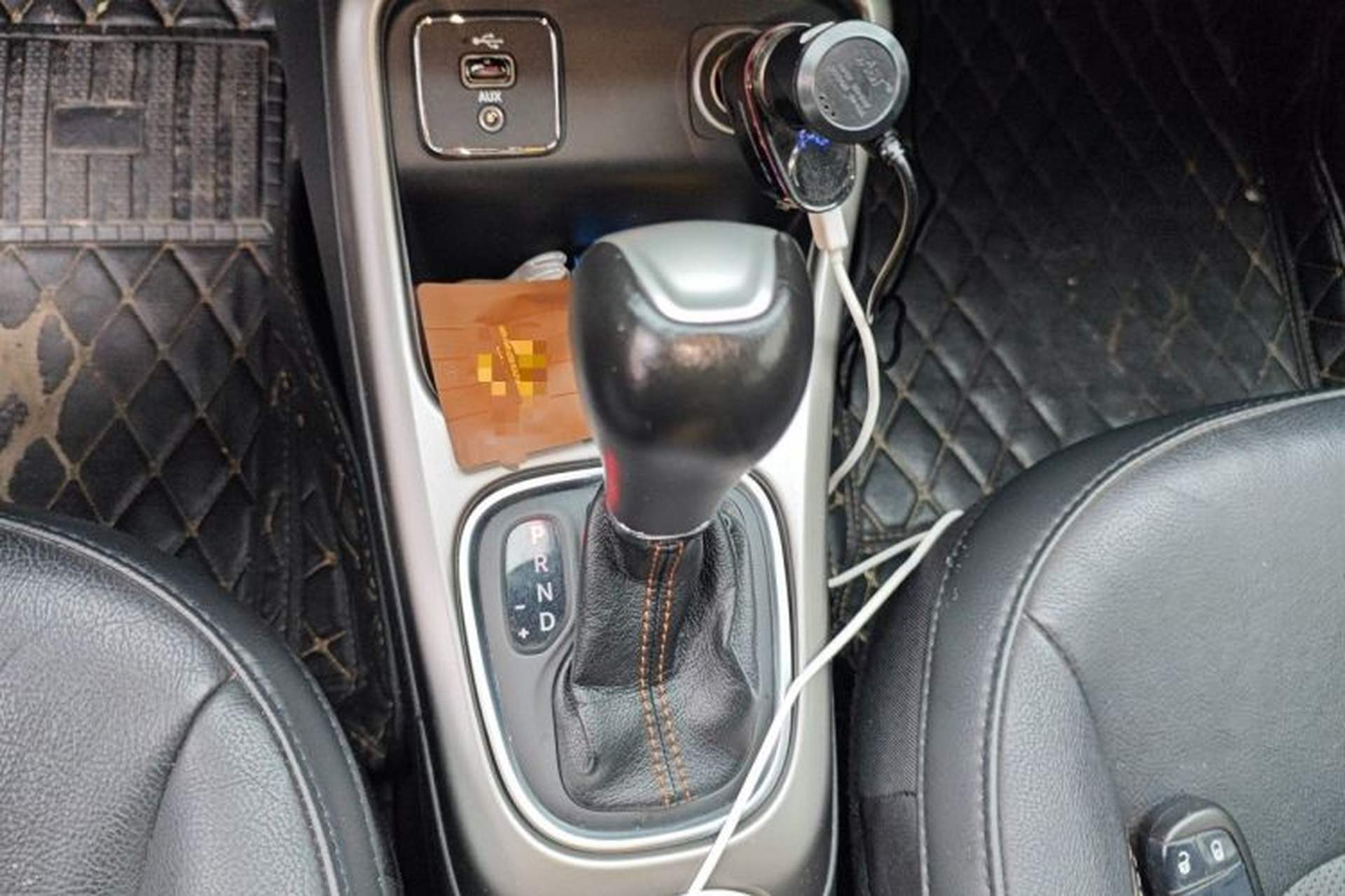 Used Jeep Compass 2017 200T Automatic Family Edition Gear Lever