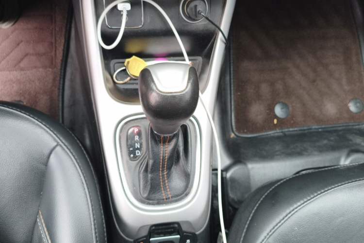 Used Jeep Compass 2017 200T Automatic Family Edition Gear Lever