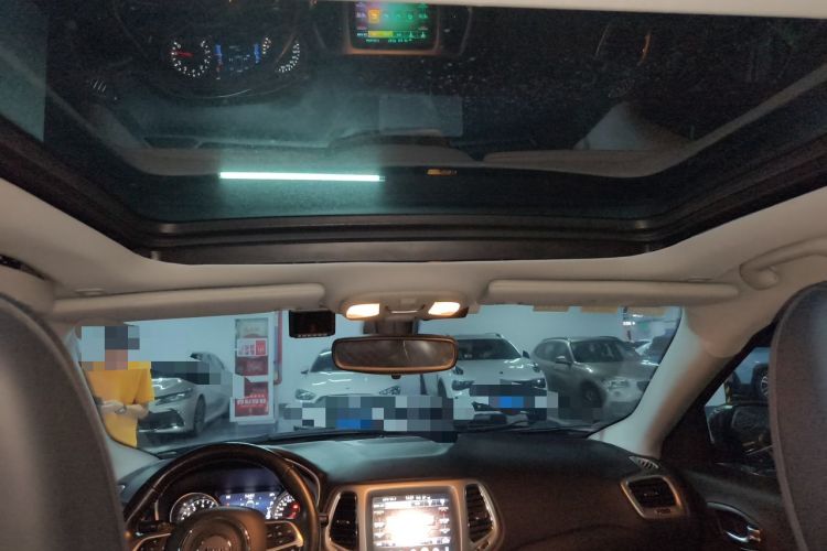 Used Jeep Compass 2017 200T Automatic Family Edition Headliner