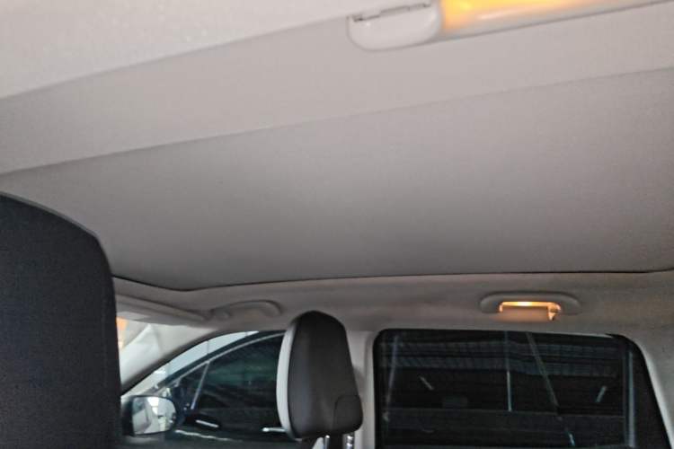 Used Jeep Compass 2017 200T Automatic Enjoyment Version Headliner