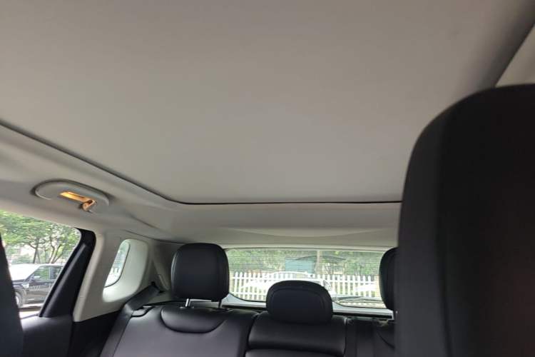 Used Jeep Compass 2017 200T Automatic Family Edition Headliner