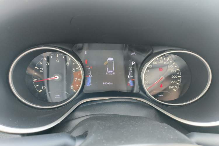 Used Jeep Compass 2017 200T Automatic Family Edition Instrument Cluster