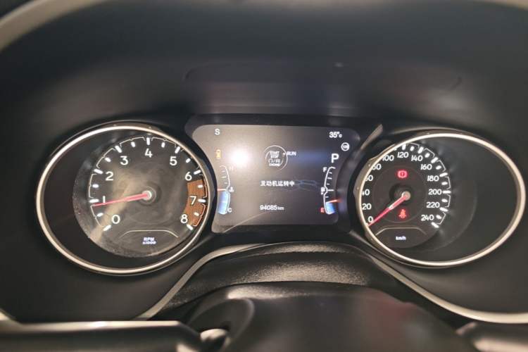 Used Jeep Compass 2017 200T Automatic Family Edition Instrument Cluster