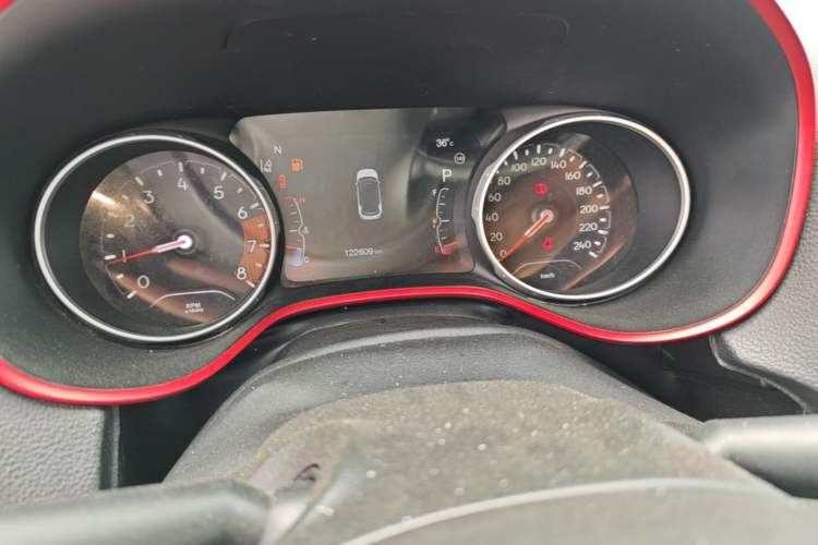 Used Jeep Compass 2017 200TS Automatic High-Performance All-Wheel Drive Edition Instrument Cluster