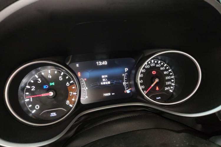 Used Jeep Compass 2017 200T Automatic Family Edition Instrument Cluster