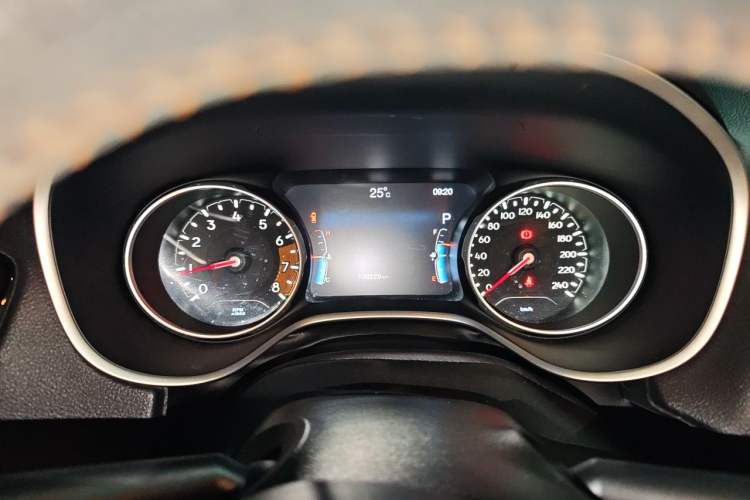 Used Jeep Compass 2017 200T Automatic Prestige Edition Instrument Cluster