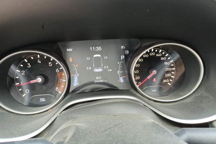 Used Jeep Compass 2017 200T Automatic Family Edition Instrument Cluster