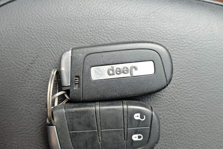 Used Jeep Compass 2017 200T Automatic Family Edition Interior 13