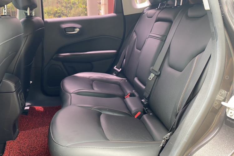 Used Jeep Compass 2017 200T Automatic Family Edition Interior 2