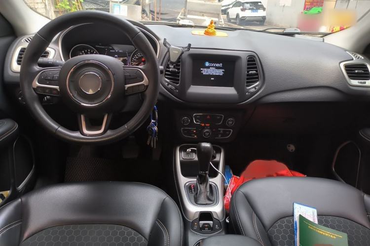 Used Jeep Compass 2017 200T Automatic Enjoyment Version Interior 2