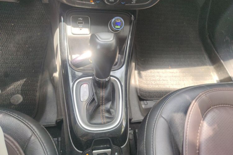 Used Jeep Compass 2017 200T Automatic Prestige Edition Interior 2