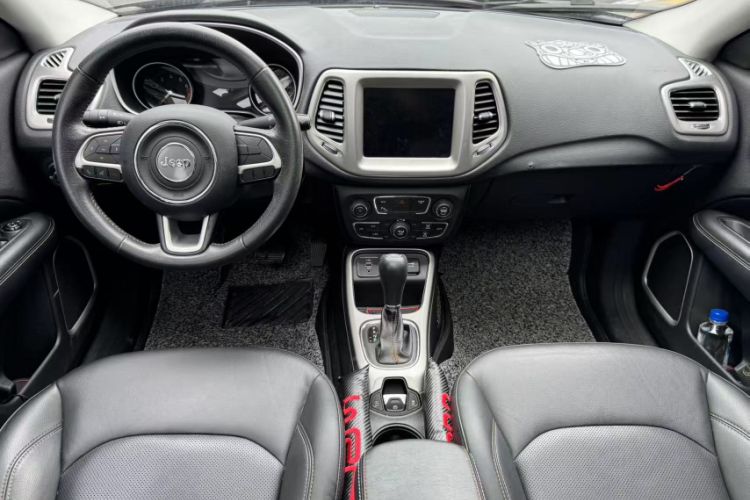 Used Jeep Compass 2017 200T Automatic Family Edition Interior 2