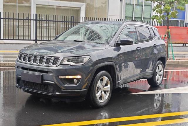 Jeep Compass 2017 200T Automatic Family Edition с пробегом